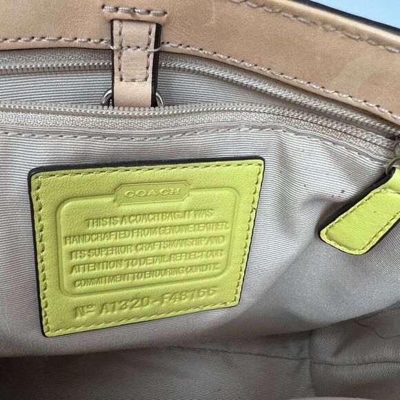 COACH Bag Yellow Patent Leather Mini Handbag Purse Tag Pre-owned Spring Summer - Picture 12 of 16